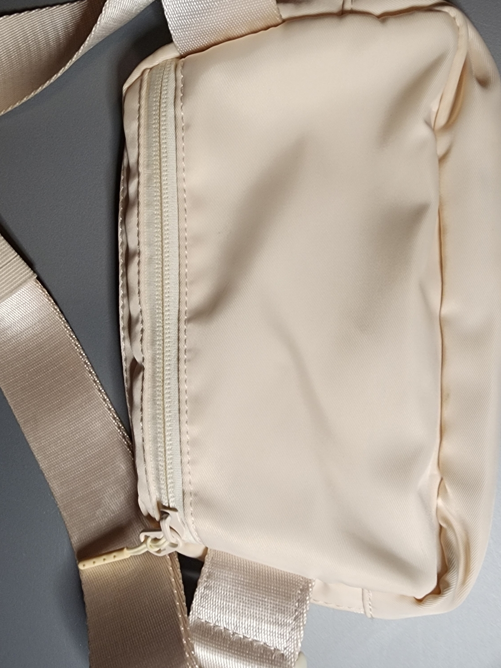 lululemon athletica Cream Travel Pouch - Picture 8 of 12